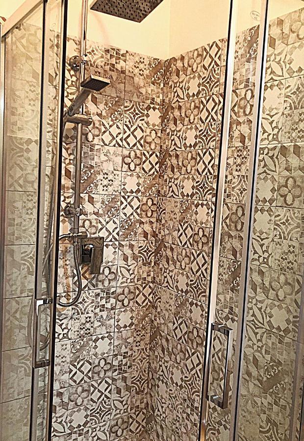 B&B Il Balconcino A Santa Chiara Napoli Dış mekan fotoğraf