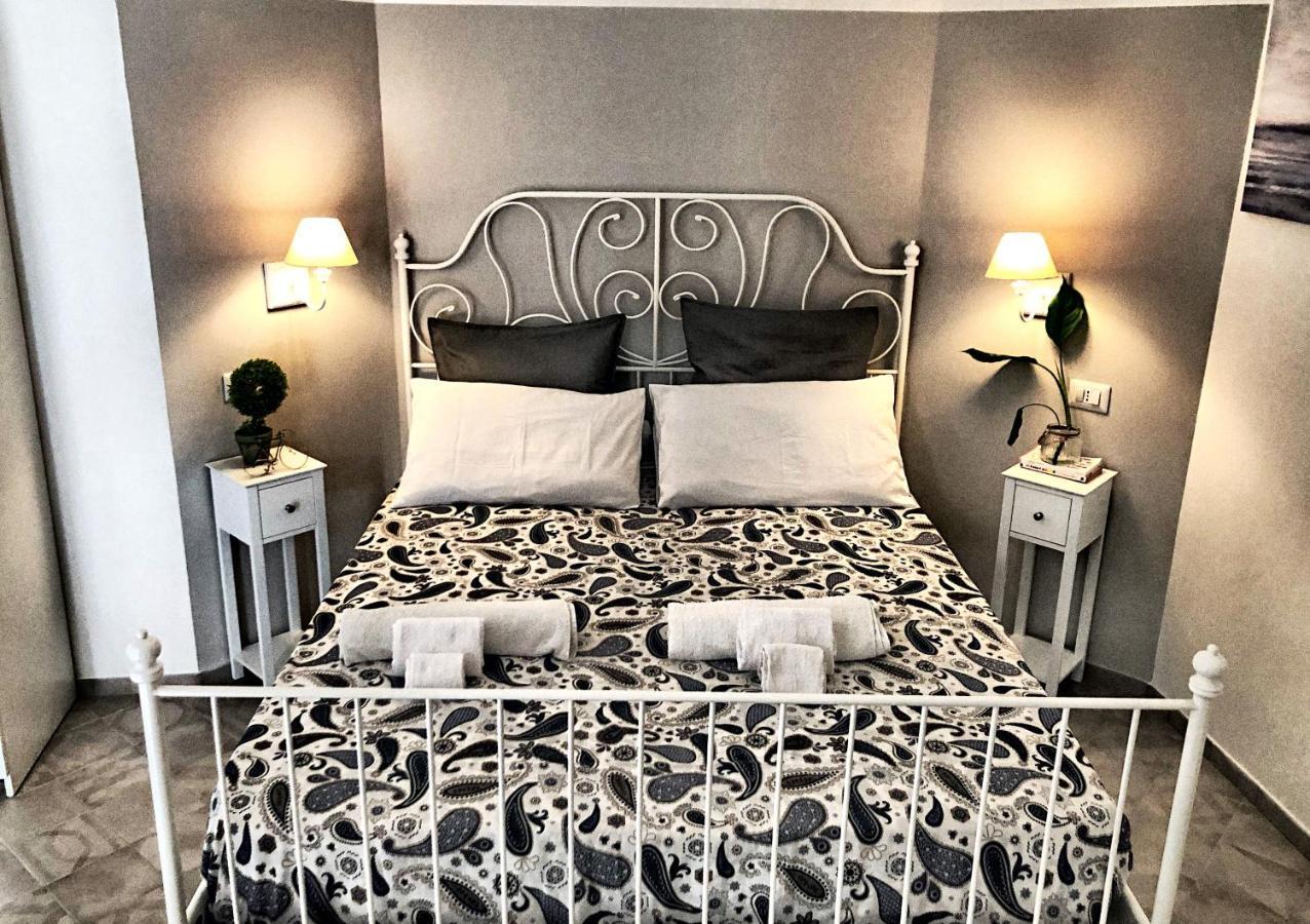 B&B Il Balconcino A Santa Chiara Napoli Dış mekan fotoğraf
