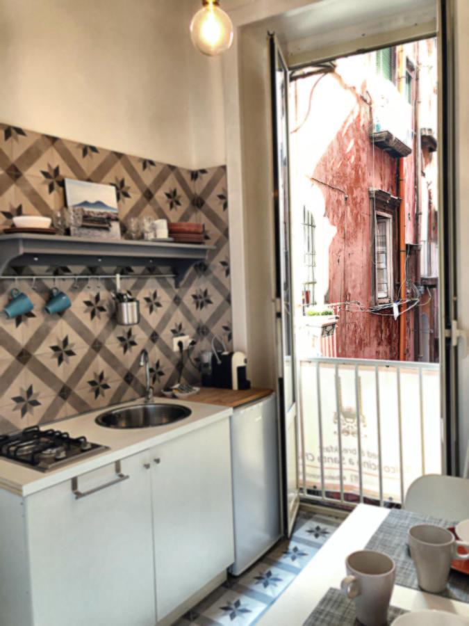 B&B Il Balconcino A Santa Chiara Napoli Dış mekan fotoğraf