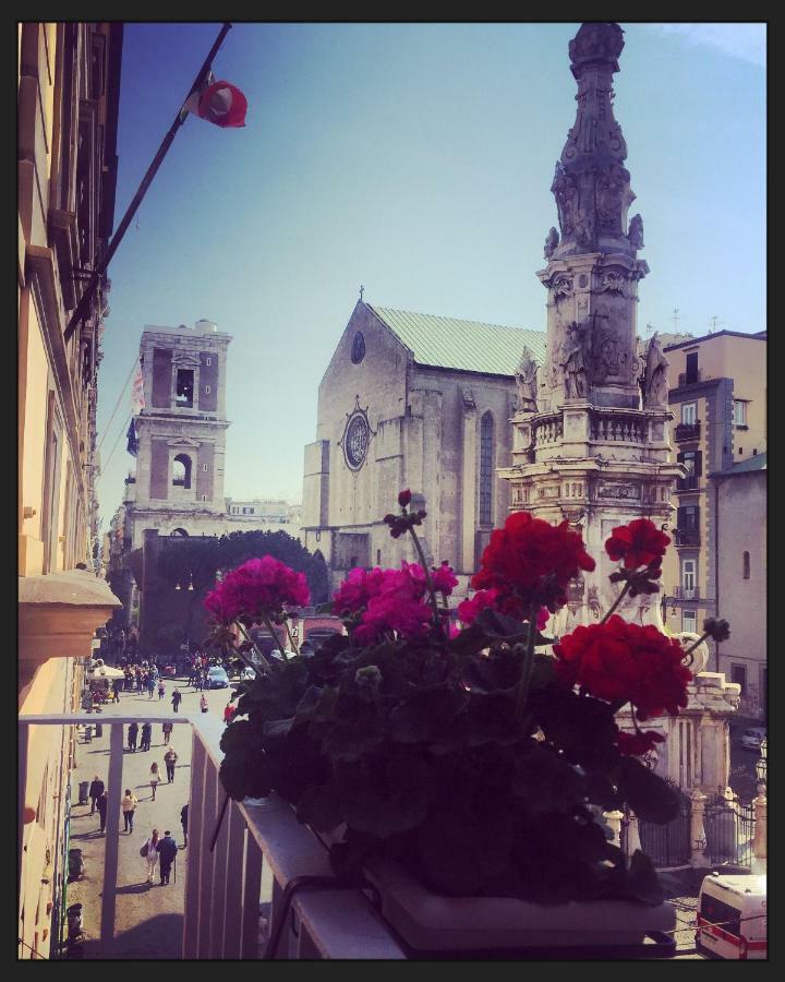 B&B Il Balconcino A Santa Chiara Napoli Dış mekan fotoğraf