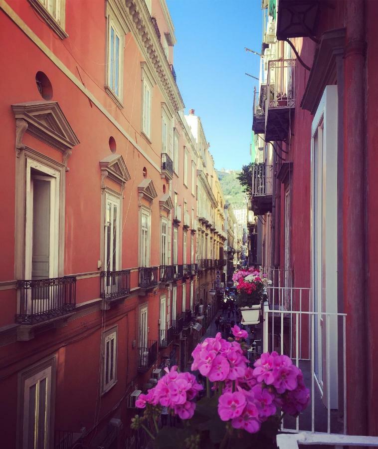 B&B Il Balconcino A Santa Chiara Napoli Dış mekan fotoğraf